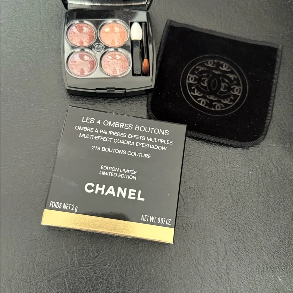 CHANEL NEW Limited edition LES 4 OMBRES BOUTONS 219 - BOUTONS COUTURE